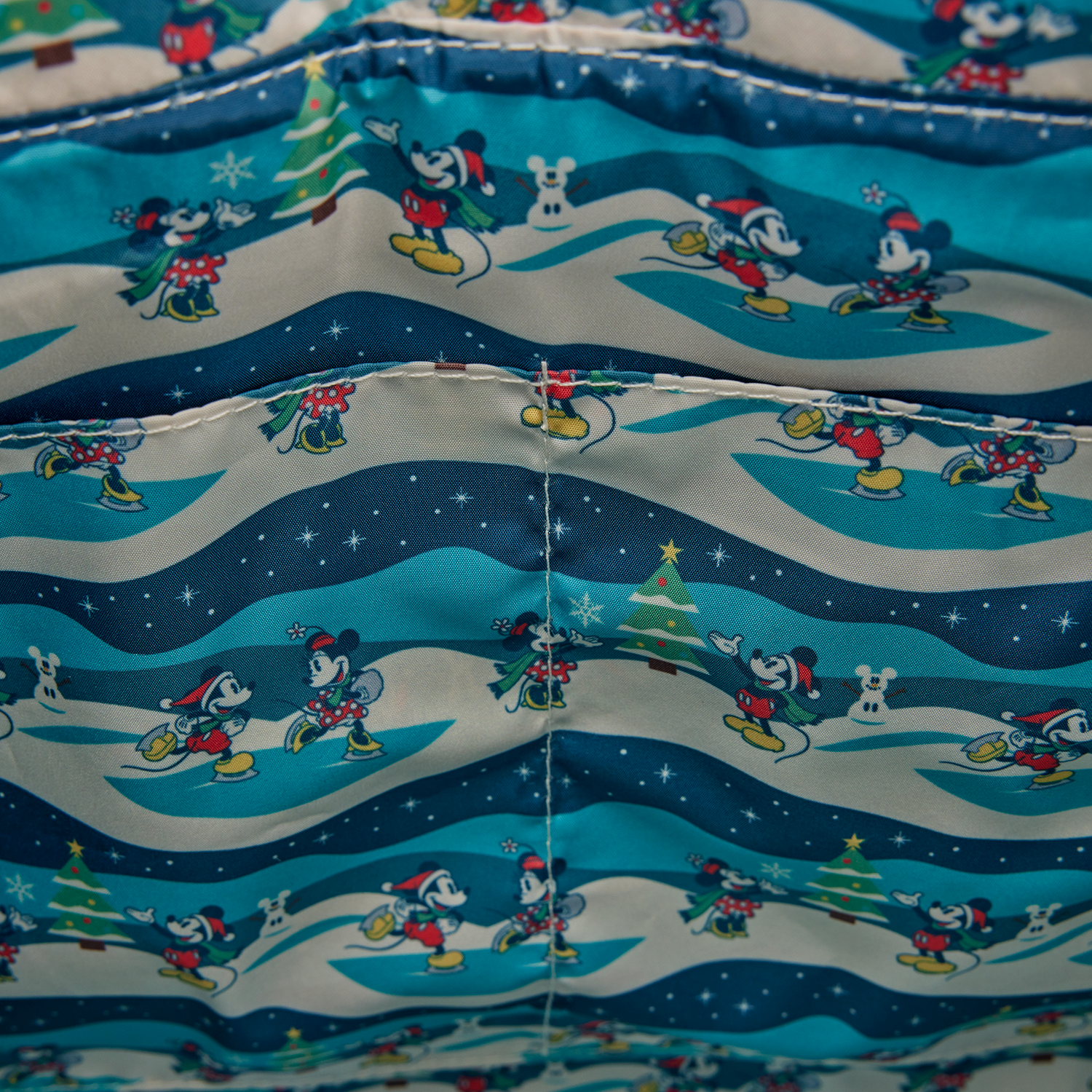 Disney Mickey and Minnie Holiday Convertible Tote Bag – Loungefly