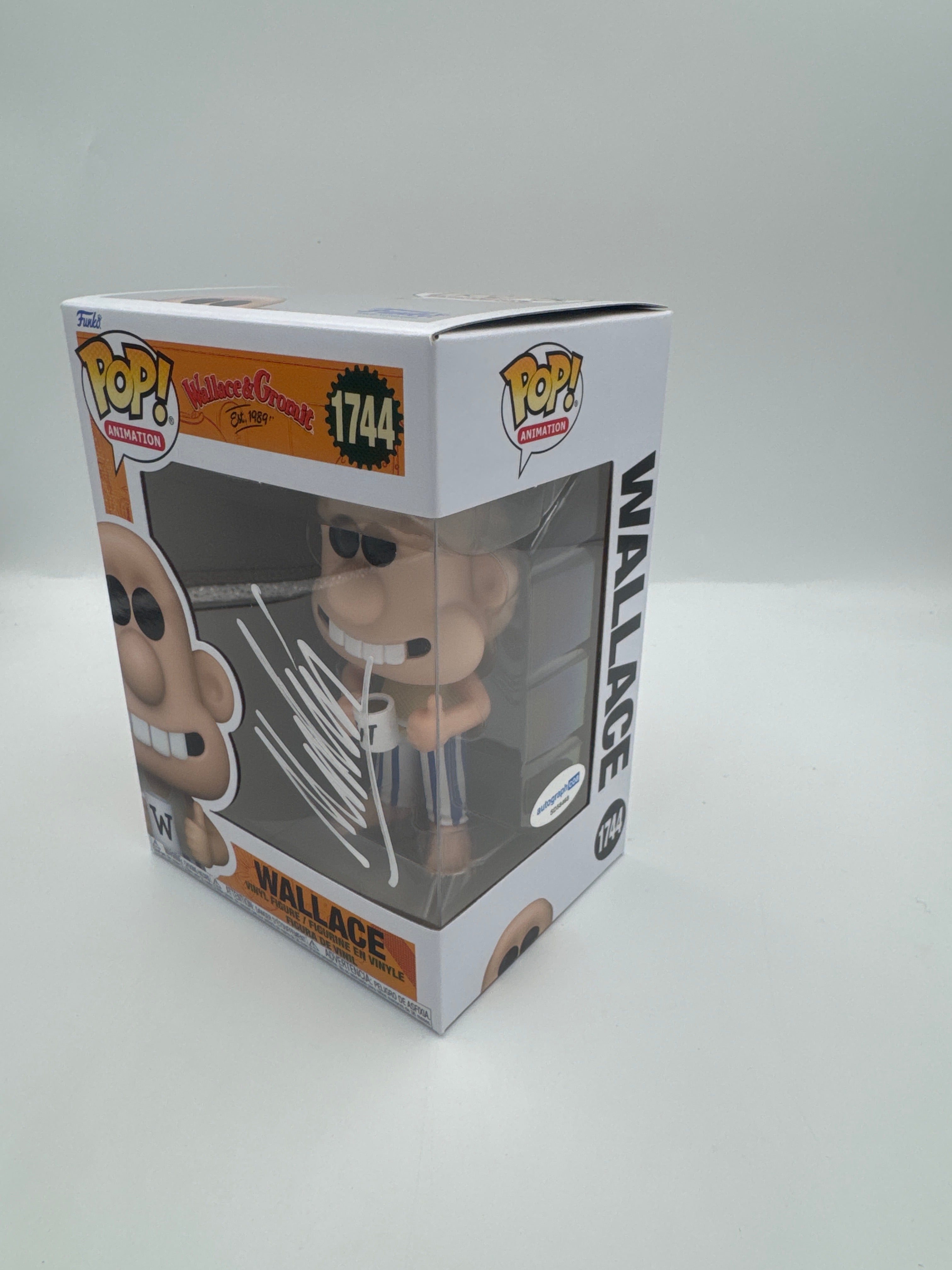 Wallace In Pajamas - #1744- Funko Pop! - Wallace And Grommet - Signed By Merlin Crossingham