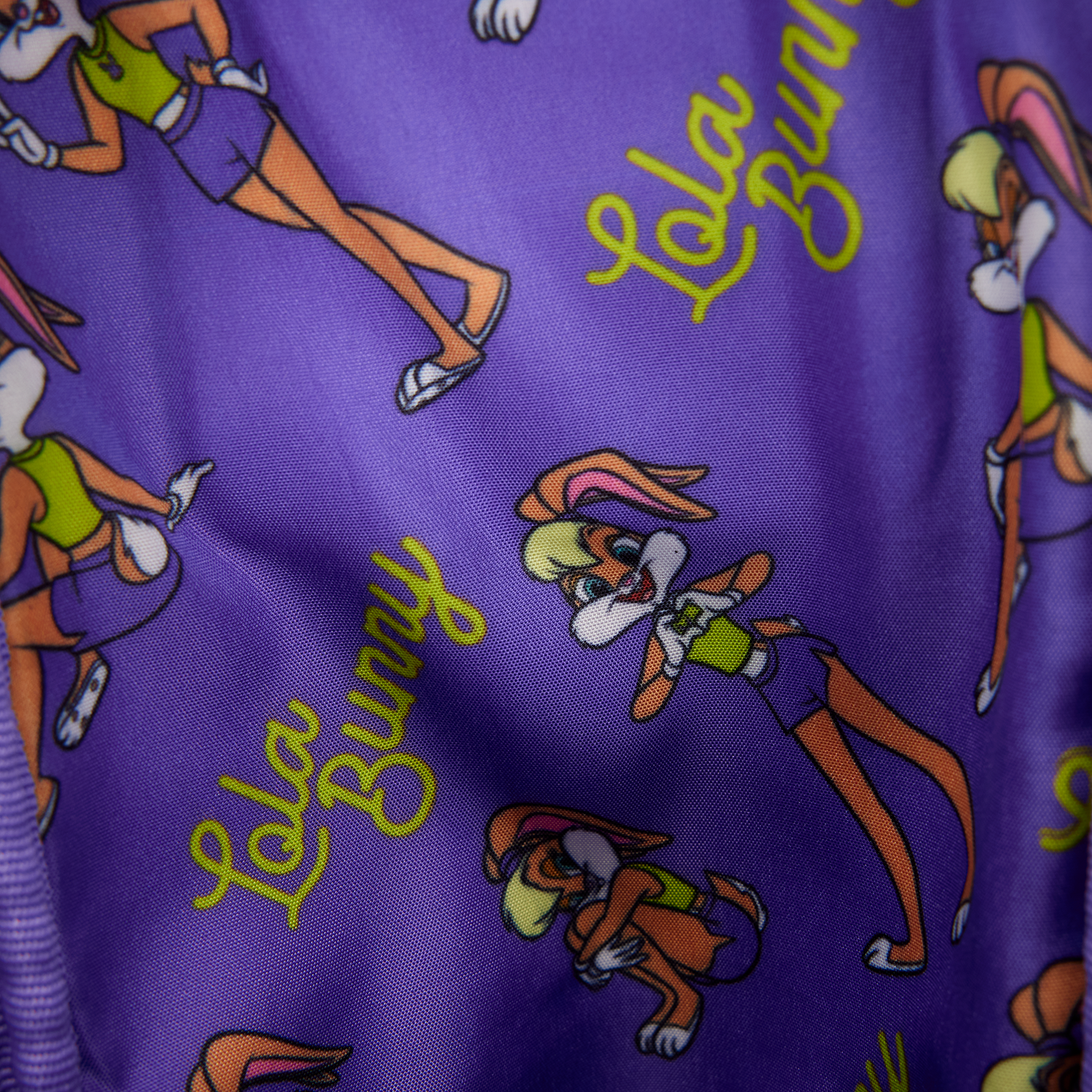 Warner Brothers - Looney Tunes Lola Bunny Crossbody Sling Bag – Loungefly - 19th September