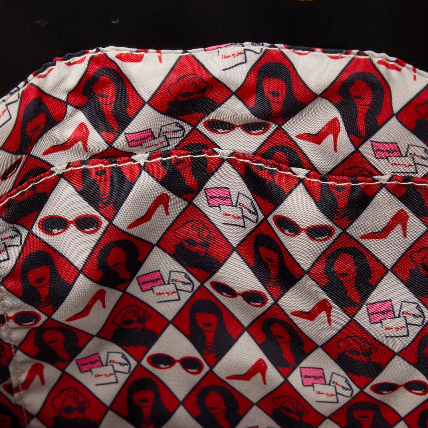PRE ORDER The Devil Wears Prada Tote Bag - Loungefly