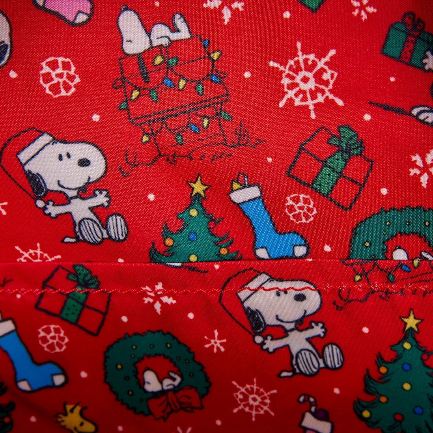 Peanuts Snoopy Holiday Mini Backpack - Loungefly